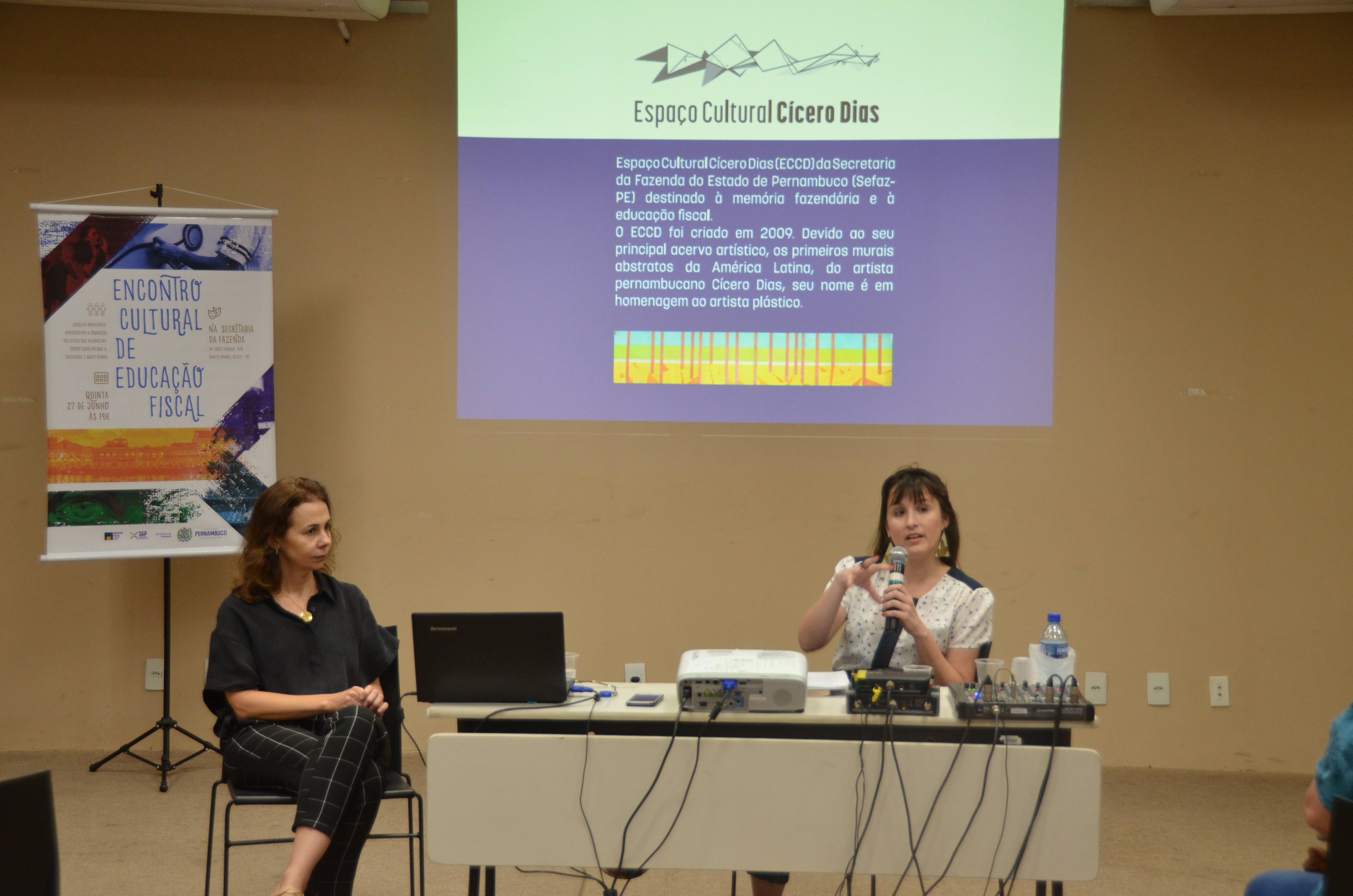 Conferência Educação.JPG